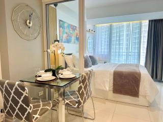 1Bedroom condo unit Beach and Pool view in Azure Urban Resort Residences Parañaque - 8