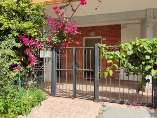 Cagliari Rooms -Wifi Air Conditioning Fridge TV Netflix - 2