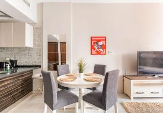 1BR Near Expo & Airport! - 2