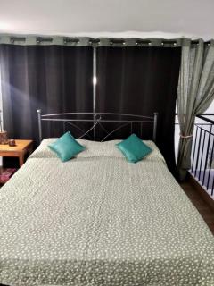 Chic & Cozy Apartment in Gazi, Athens - Athen - 2