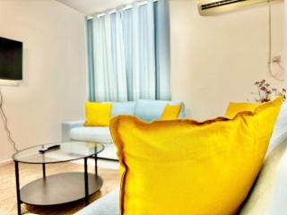 5 mins walk to Burjuman metro - 1