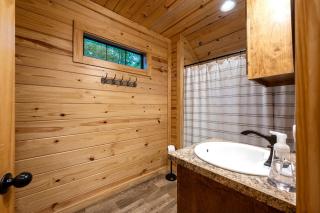 Close to All, Mini Golf, Hot Tub, Fire-Pit, Swing Set - Broken Bow - 1