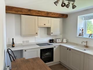 The Cottage at Clive - 9