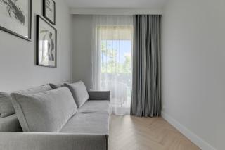 Nadmorski Dwór Premium Apartment with Parking Sauna & Gym by Lion Apartments - Danzig - 1