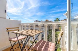 Apartamento de vacaciones soleado en un vecindario - 7