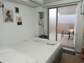 Despina's sweet studio -FREE PRIVATE PARKING -near panthessaliko stadium and public pool of Nea Ionia - Volos - 9