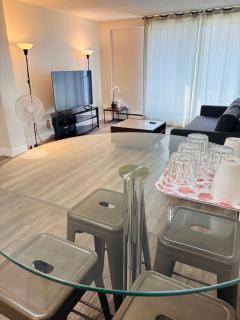 Cozy 1 Bedroom Condo with Parking - Calgary - 6