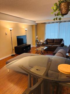 5th Floor Cozy 1 Bedroom Condo with Parking - Calgary - 7