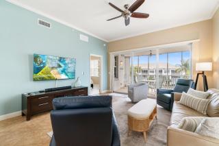 Tropical Paradise Oasis, Resort Amenities, Top-Floor, 3-Bedroom End-Unit - Bonita Springs - 5