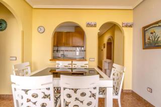 Ático con vistas y piscina - 2