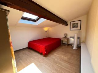 Belle villa d'angle, 6 couchages, cuisine climatisée, 3 chambres terrasse ombragée parking dans résidence sécurisée avec piscine commune, 400 m de la mer, LROND24 - Portiragnes - 2