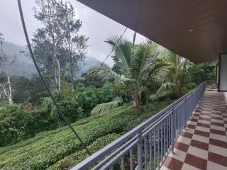 ellickall homestay calvarymount - 1