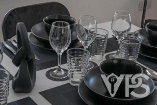 Family&GroupRetreat GamesRoom - Leicester - 9