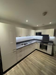 Dream 2 bedroom Apartment - 3