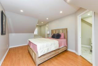 Elegant 6 Bedroom Modern Retreat in Caledon - - 1