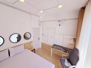 Crane nest 11 colorful townhouses view and balcony - 9