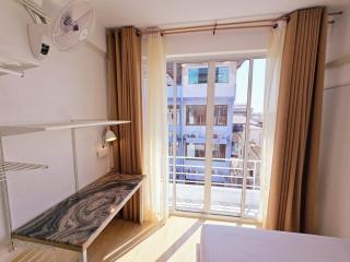 Crane nest 11 colorful townhouses view and balcony - 3