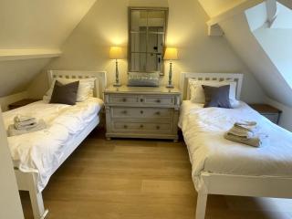 Craigmoor Cottage, enchanting, tranquil & central - 4