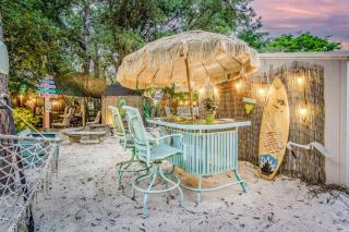 Tiki Bliss Pool & Resort Vibe - Navarre - 8