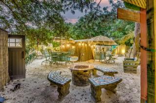 Tiki Bliss Pool & Resort Vibe - Navarre - 5