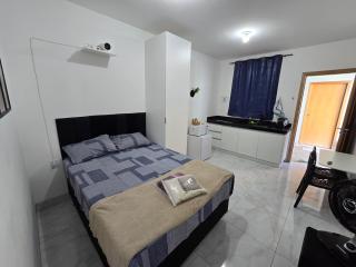 Flat completo 1 minuto da feira quartas e domingos - Aparecida de Goiânia - 0