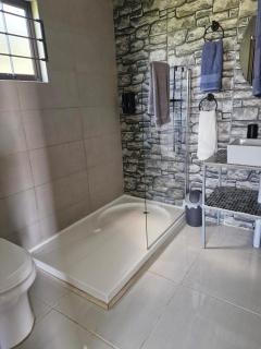 Elmscote Cottages - Cabin 2 - 6