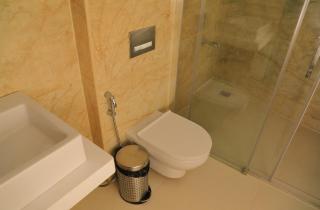 Amber Hotels Nungambakkam - Chennai - 4