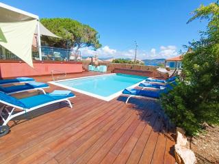 Superbe Villa 5 étoiles Presqu'Île de Giens la Madrague Rita la Villa d'Or vue mer piscine - 3