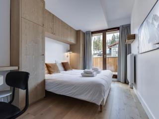 Appartement moderne à 100m du centre, 2 balcons, parking, wifi, idéal pour familles - FR-1-690-20 - Montvalezan - 4