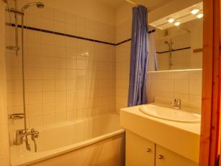 Bel appartement rénové aux pieds des pistes, 36m², 2 chambres - FR-1-642-67 - 5