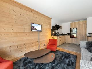 Charmant T3 à Courchevel, emplacement idéal à 100m du front de neige, parking et WiFi inclus - FR-1-563-74 - 1