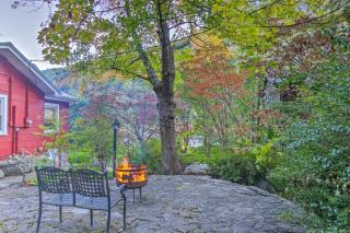 The Red Rock Retreat - 1