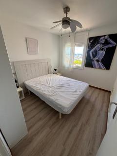 2 Chambre Vue port de plaisance - 4