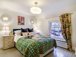 The Yellow Cottage On The Hill - Framlingham - 1