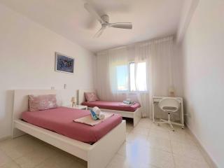 King's Palace nice apartments 2bd, 2bath sea view - 2