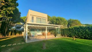 Villa Amorino by the Sea - 8