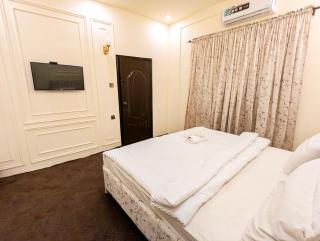 White Rose BnB Family - Near Millennium Mall - Airport - National Stadium - 5