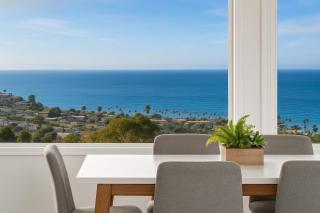 La Jolla Hilltop Haven with Ocean Views and Spa - 7