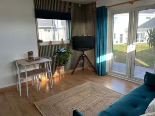 The Cosy Cabin - Pembrokeshire - 3