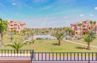 Luxury Renovated Apartment Stunning Views Pool and Golf resort 5star - 0