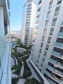 Modern Luxury Studio with Balcony Pool and Parking - 3