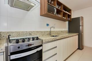 1037 - Lindo Apto 2 Suítes em Bombinhas- 2 Vagas na Garagem - 50 metros da Praia - Centro de Bombinhas - 3