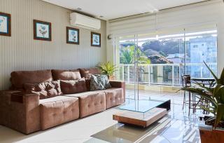 1075 Apartamento localizado a 100 metros da praia com 02 dormitórios e ampla sacada na praia do centro de Bombinhas - 7