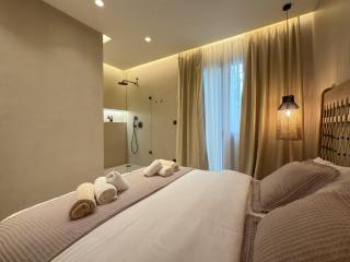 Geraniou Lux Spot - Athen - 9