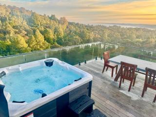 Nestled in Nature, 2 Bedroom Treetop Home - Raglan - 8