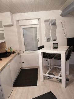Studio F1 neuf et lumineux - Valfleury - 2