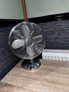 The Cozy Corner near NEC Birmingham Airport Entire Apartment Work Desk - Kingshurst - 8
