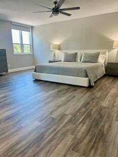 Celestial Sunsets Monthly Vacation Rental with 3-Mo Minimum - 2