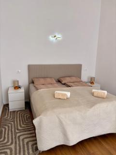 La Perla Centre - 8