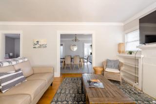 Alberta Arts Gem - 2BR - 2BA - Prime Location - 4
